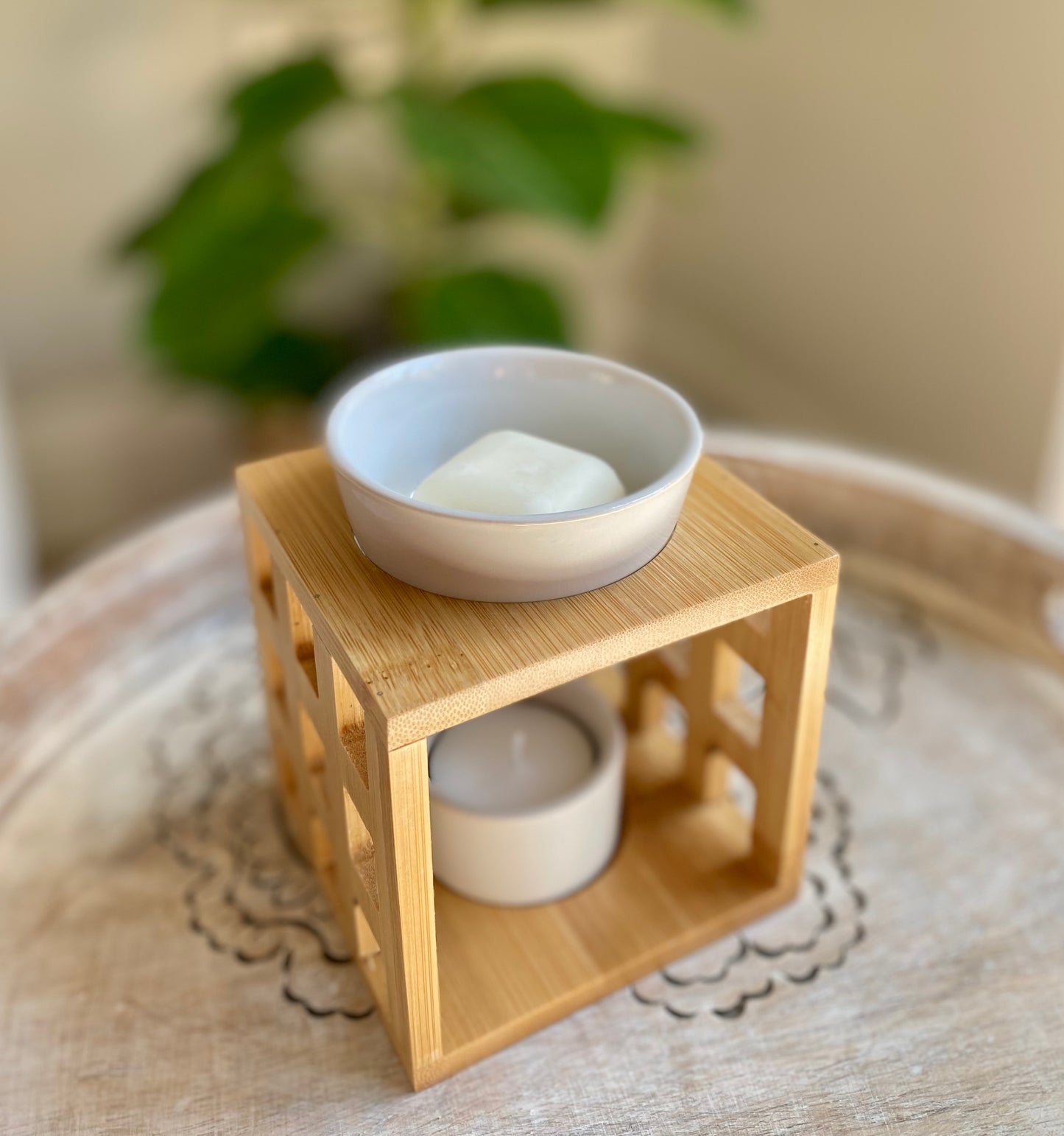 Wood and ceramic wax burner