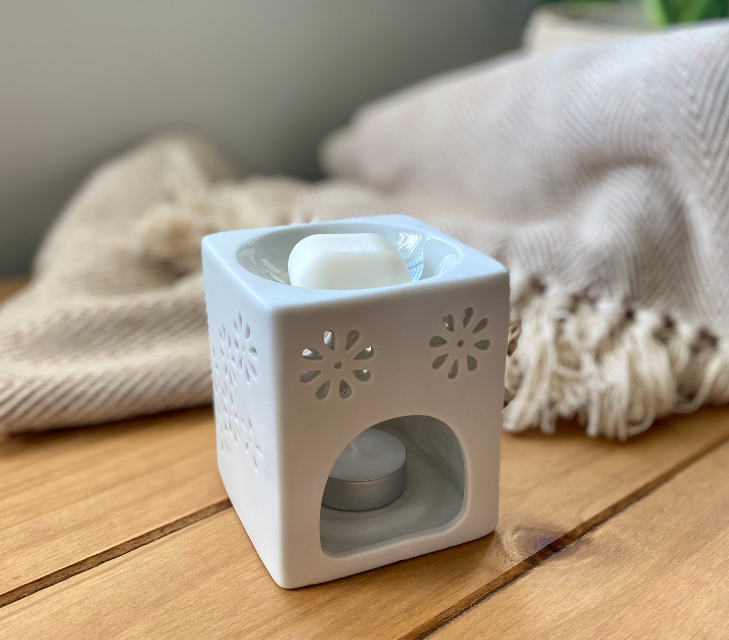 White Patterned Square Wax Melt Burner